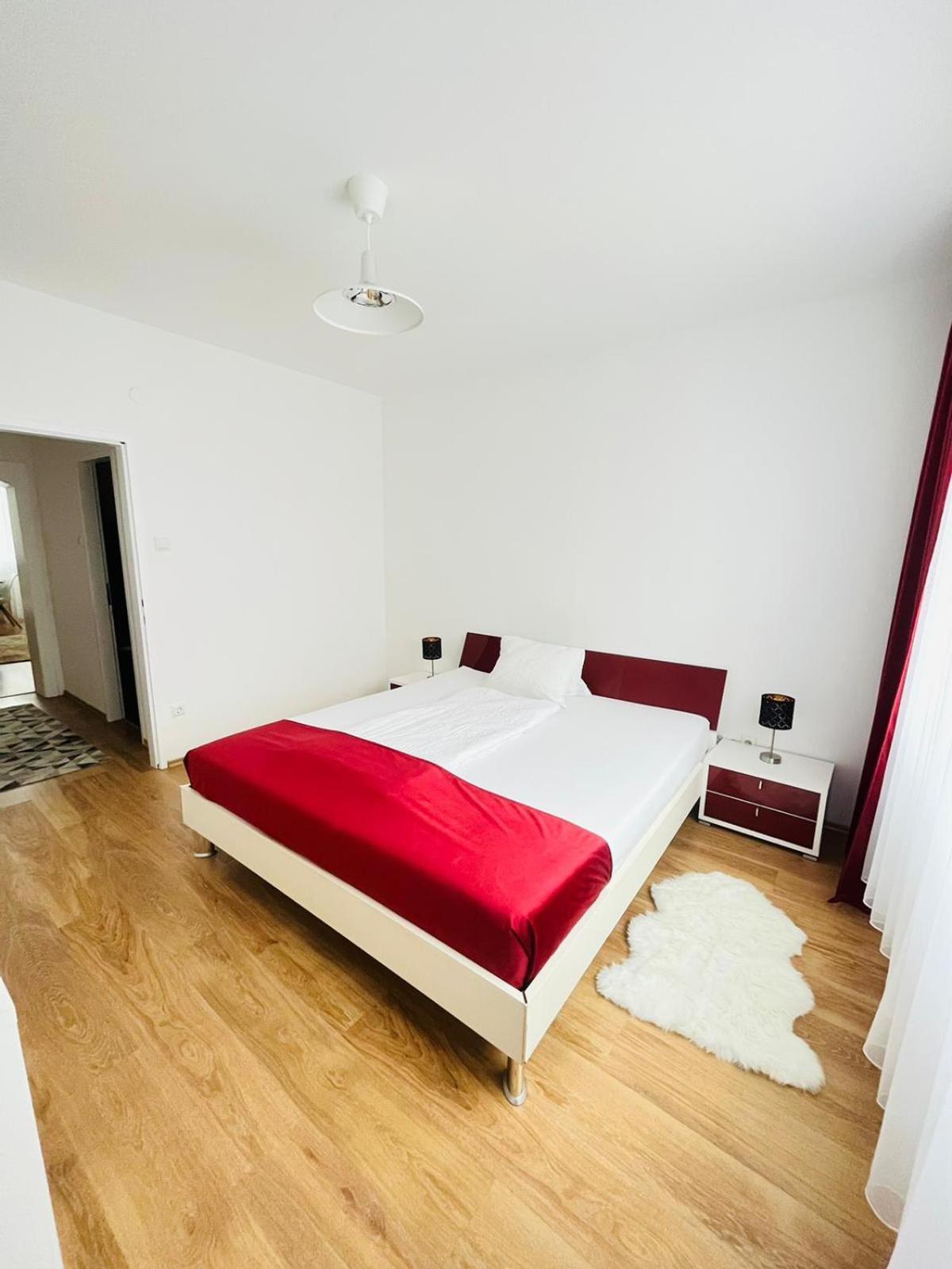 Magnifique Appartment リンツ エクステリア 写真